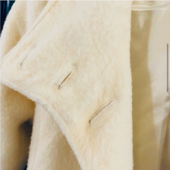 Women’s Wool Ivory Coat - Picture 11 of 13